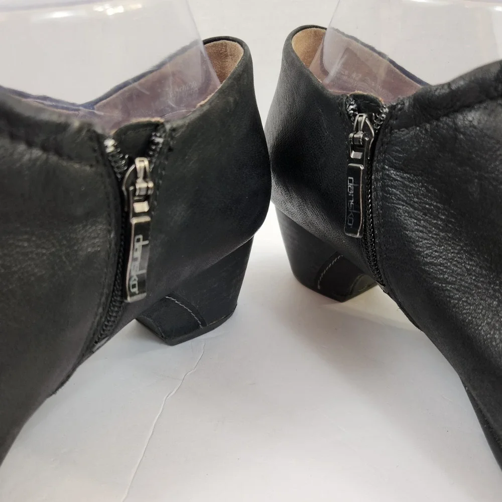 Dansko Debbie Black Leather Ankle Booties Side Zip Comfort Heel Sz 42 US 11.5/12